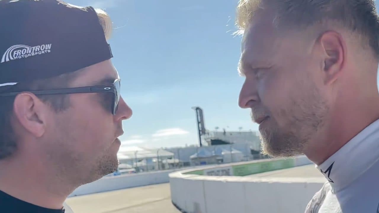 Kevin Magnussen e Noah Gragson, duello da Far West: incidente in pista, poi parole feroci