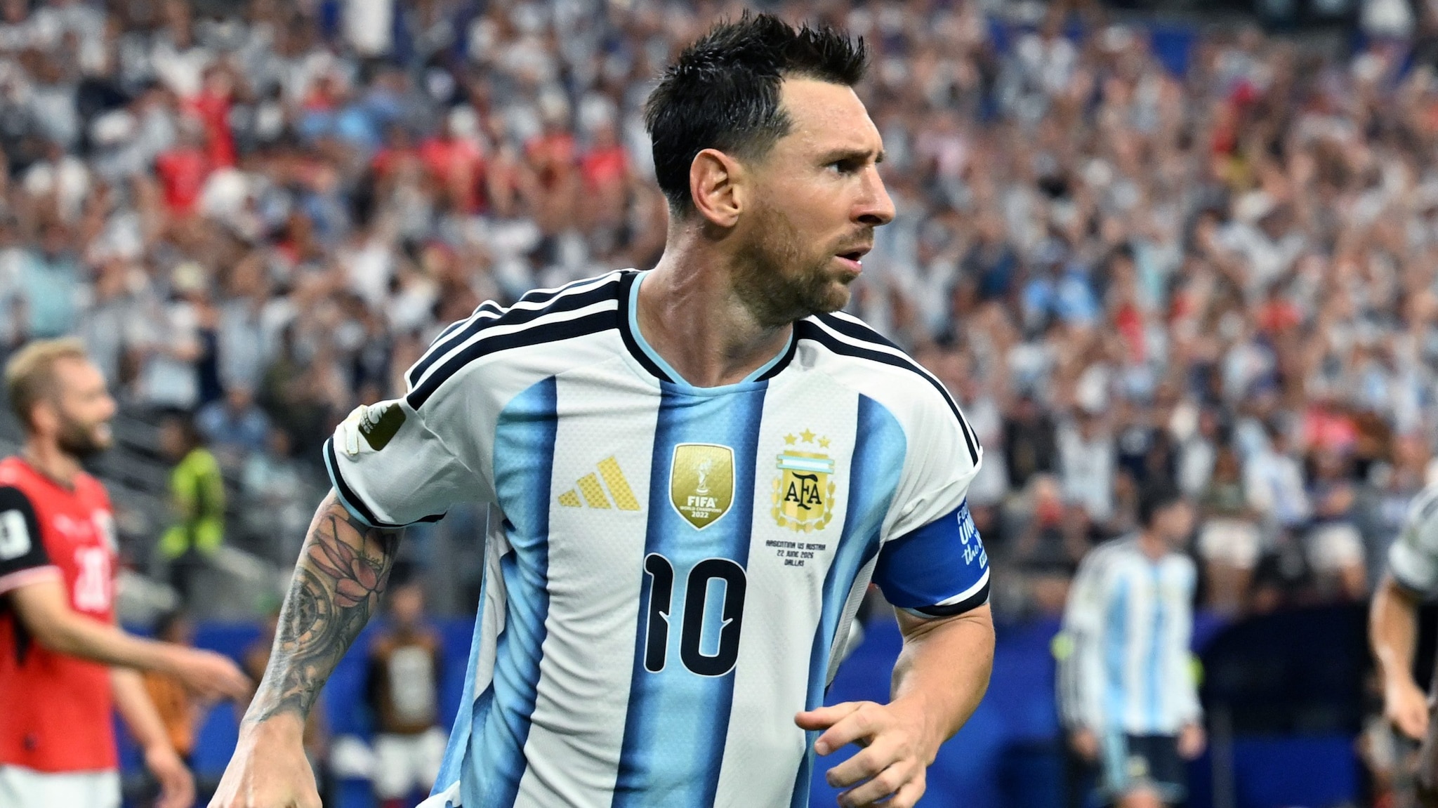 Leo Messi in Argentina-Austria tira un rigore inguardabile poi fa la storia: nessuno come lui ai Mondiali