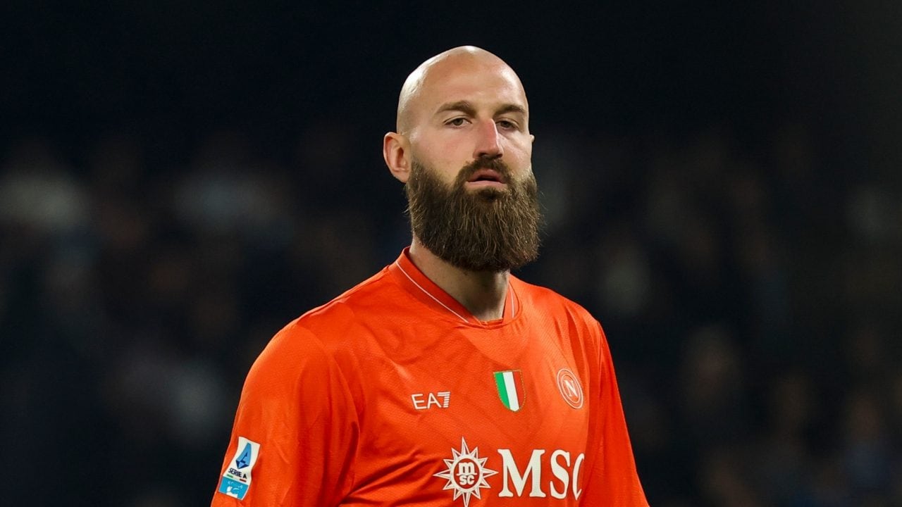 Calciomercato, news di oggi in diretta: Juve su Milinkovic Savic, l'Inter alza l'offerta per Palestra. Amorim decide su Leao al Milan