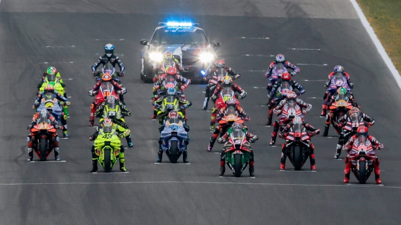 MotoGP 2027, il mercato piloti si sblocca: tutti gli annunci ufficiali e le selle oggi ancora libere