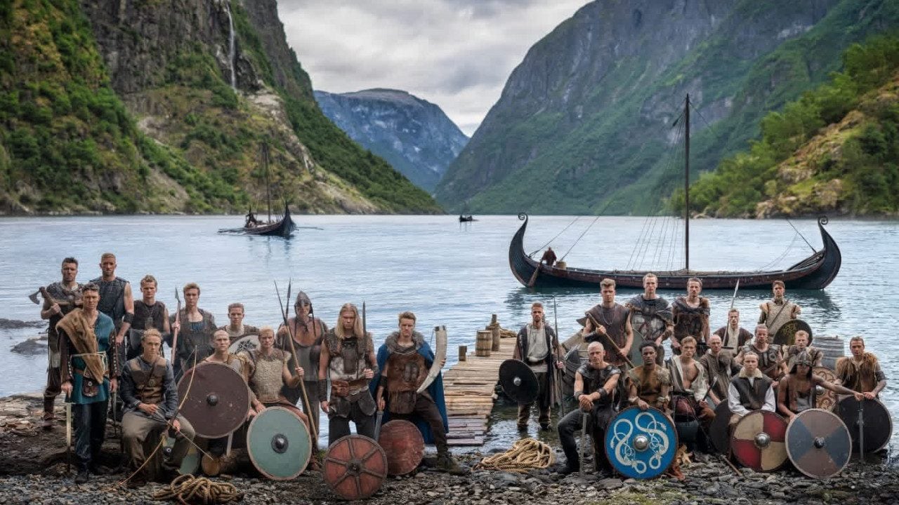 La Norvegia ai Mondiali vestita da vichinghi: David Yarrow immortala Haaland e compagni senza l'aiuto della IA