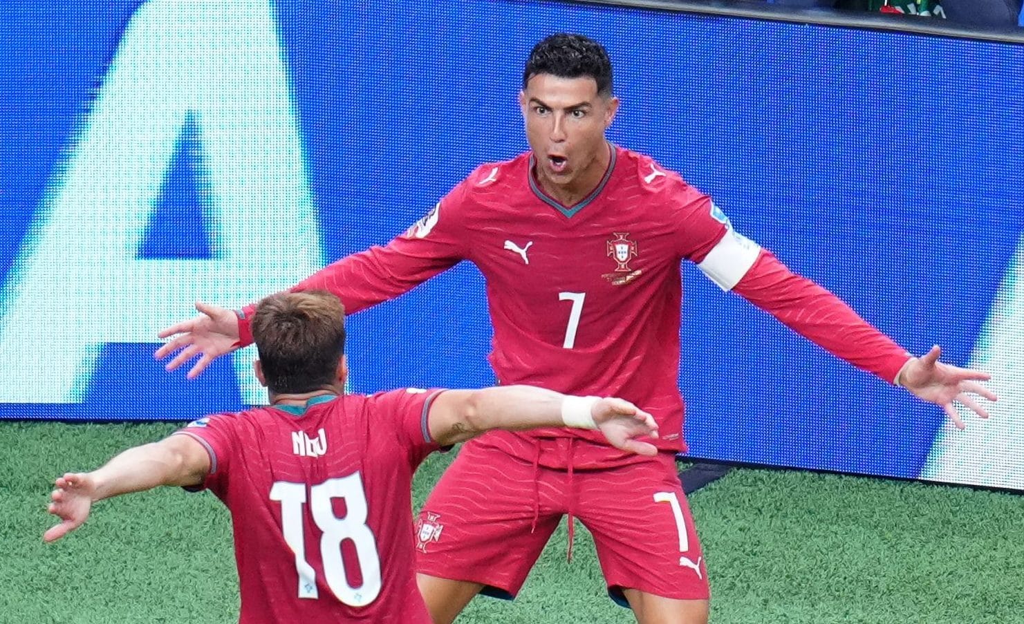 Cristiano Ronaldo risponde a Messi: nuovo record ai Mondiali e Portogallo travolgente sull'Uzbekistan