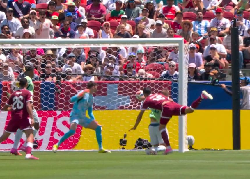 Il gol del Qatar nel finale.