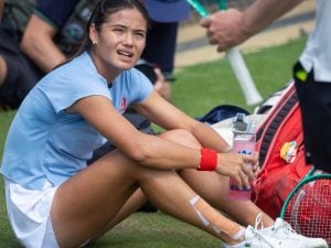 https://staticfanpage.akamaized.net/wp-content/uploads/sites/27/2026/06/raducano-infortunio-ritiro-wimbledon-soldi-300x225.jpg