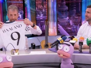 L’aspirante presidente del Real Madrid in TV annuncia Haaland, ma la smentita è immediata: “È divertente”
