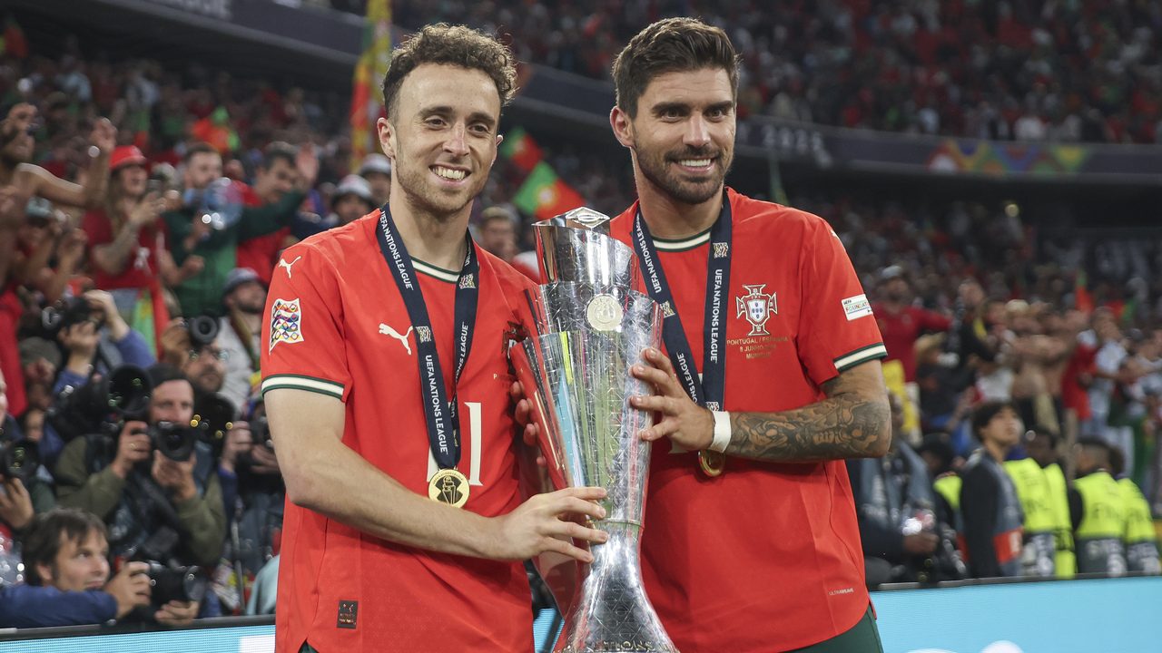 Ruben Neves: "Parlo con Diogo Jota. Ho un gruppo Whatsapp con lui e la moglie, ci mandiamo messaggi"