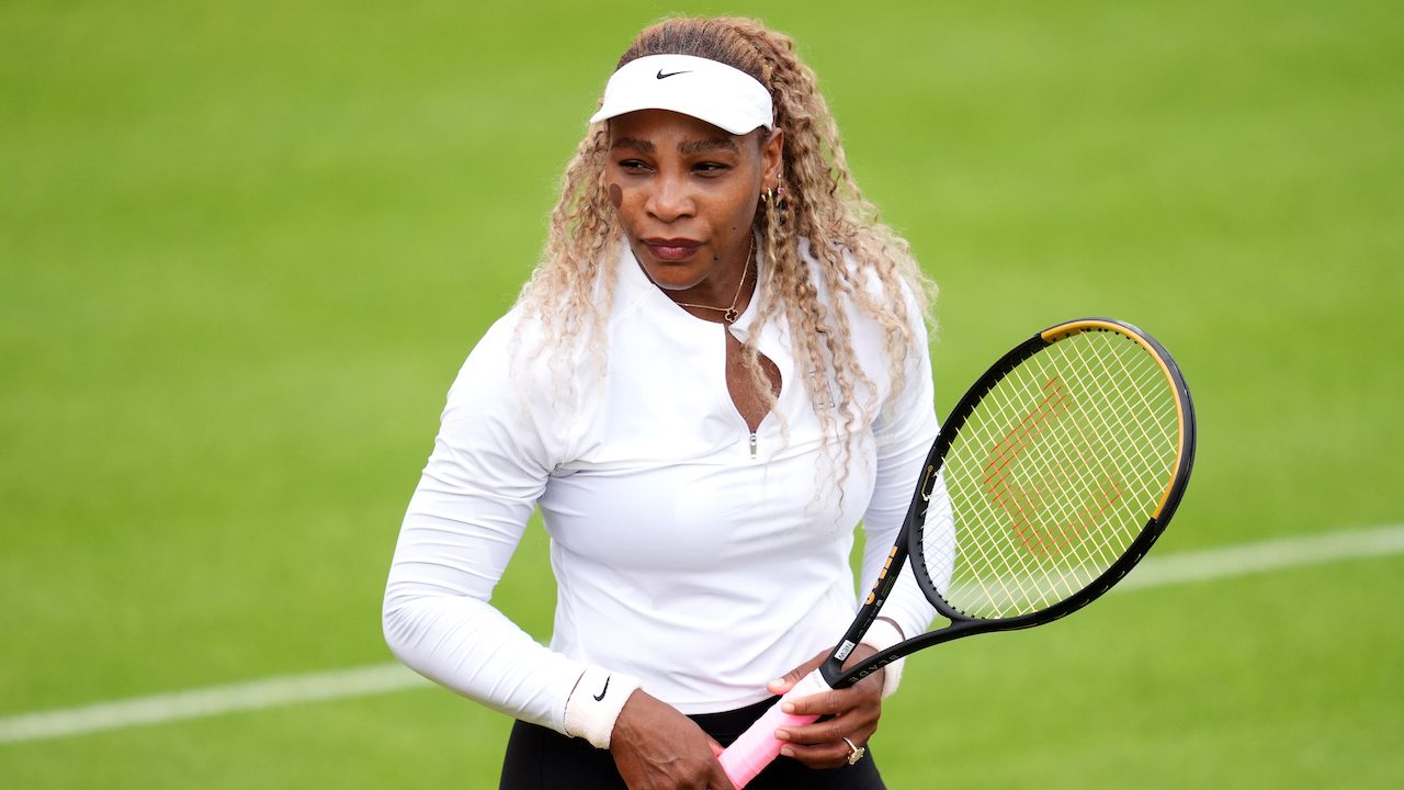 Oggi Serena Williams torna in campo a 44 anni, a che ora e dove vederla al Queen's in TV e streaming