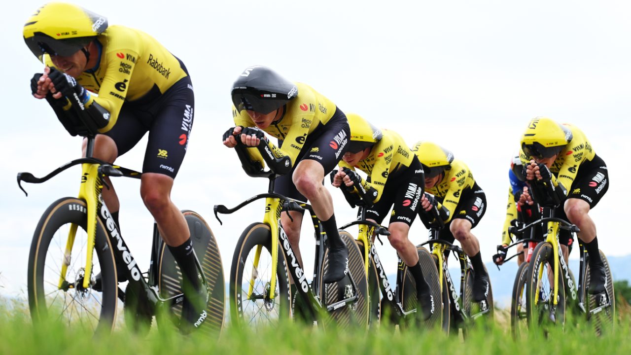 La cronosquadre apre il Tour de France dopo 55 anni ma così non si era mai vista: è una rivoluzione