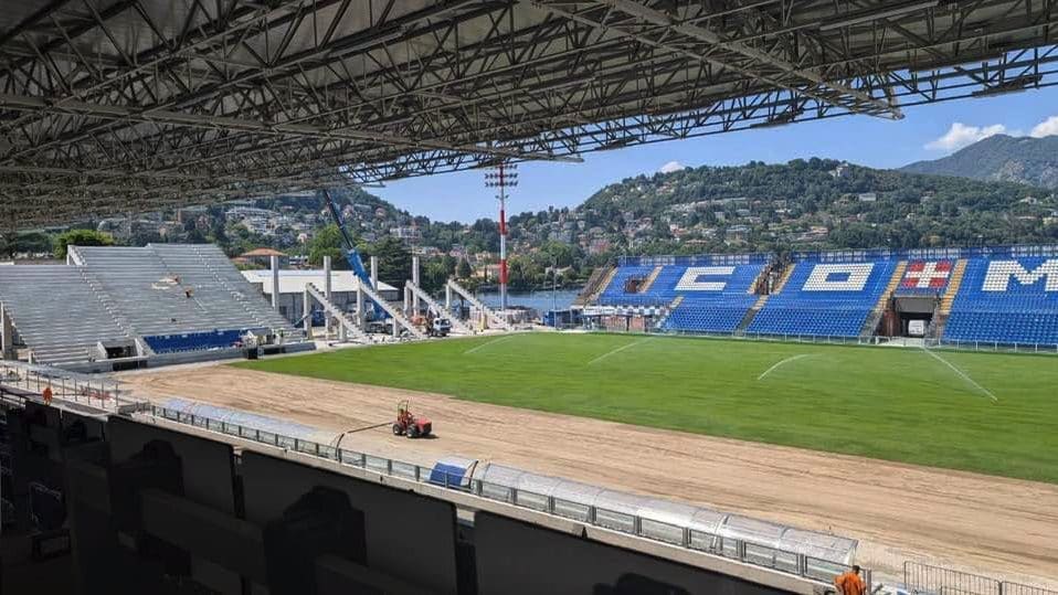 Curva stadio Sinigaglia quasi al completo. (Foto Pagina Facebook ÉSport Como).