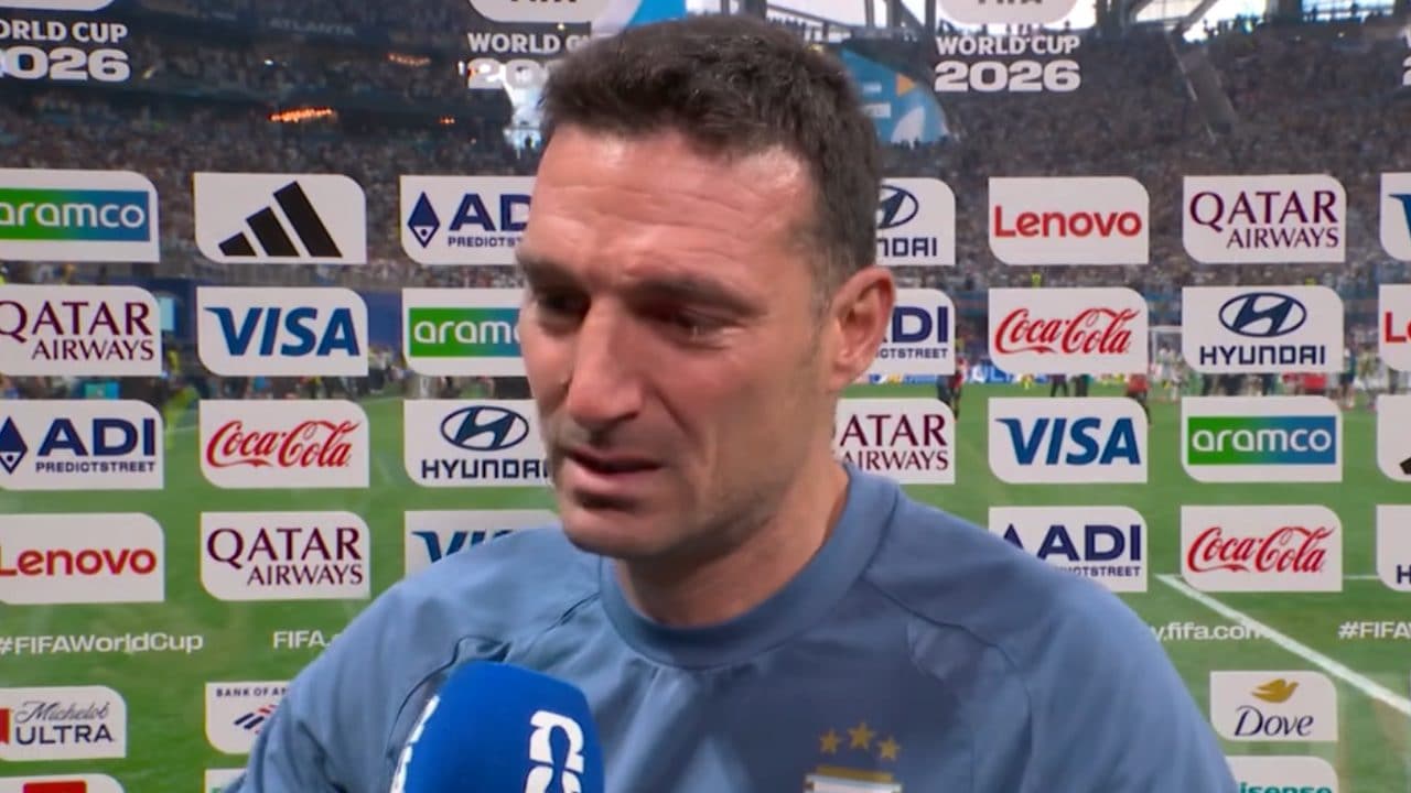 Scaloni non riesce a sostenere l'intervista dopo Argentina-Egitto: "Basta, lasciatemi andare"