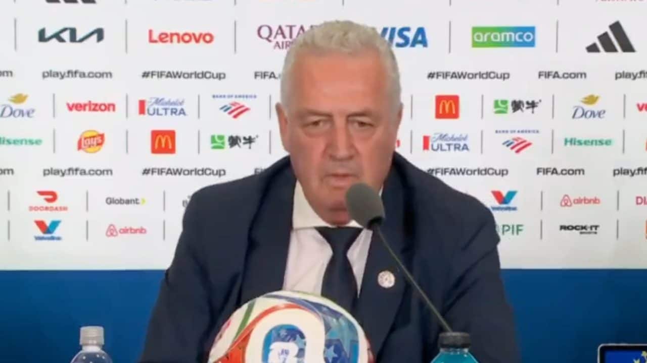 Gustavo Alfaro spiega l'essenza del Paraguay: "Abbiamo calciatori che non hanno mai conosciuto il padre"
