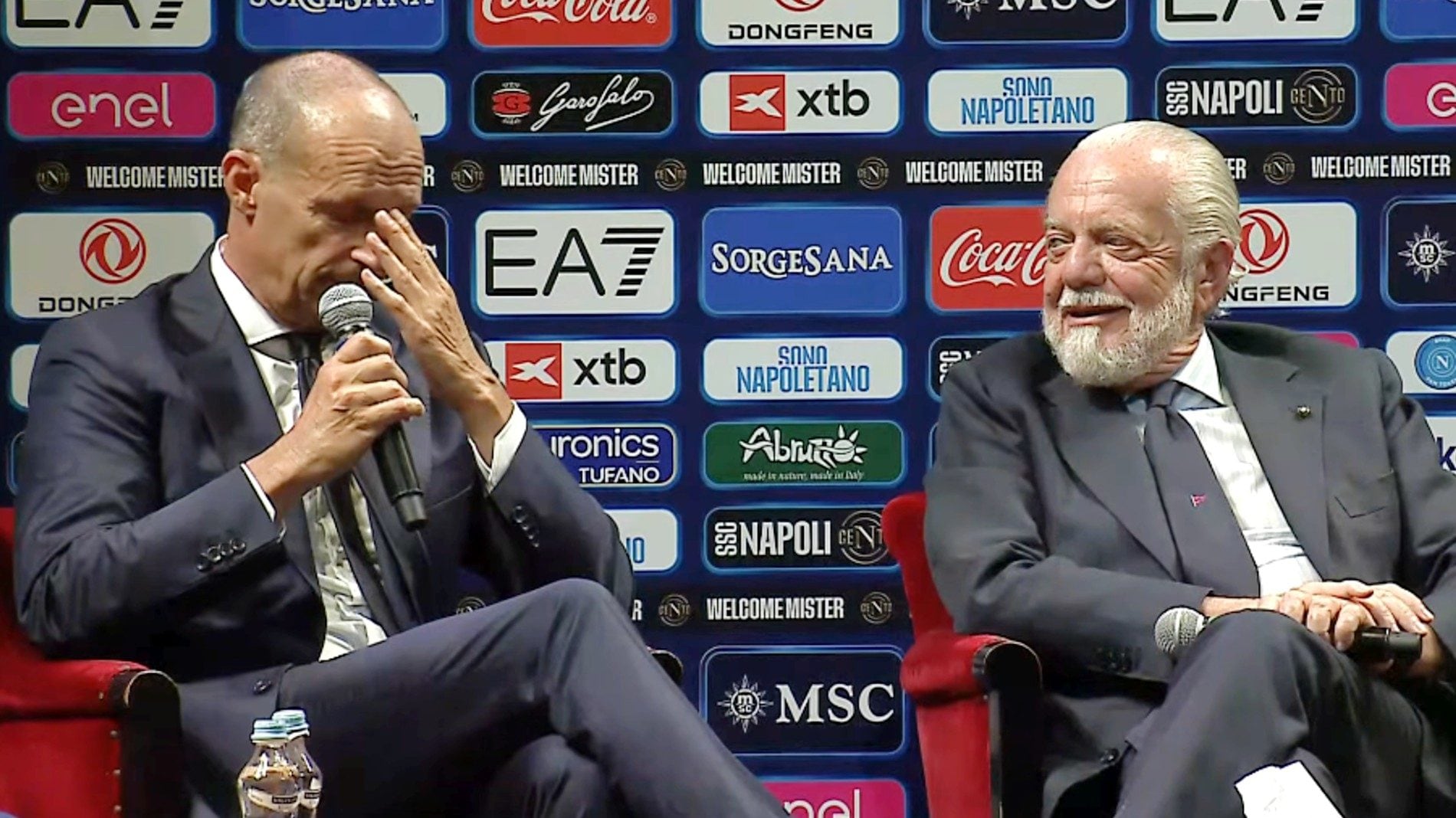 Allegri commosso a Napoli: "Ricordo la telefonata di De Laurentiis a mezzanotte quando ero alla Juve"