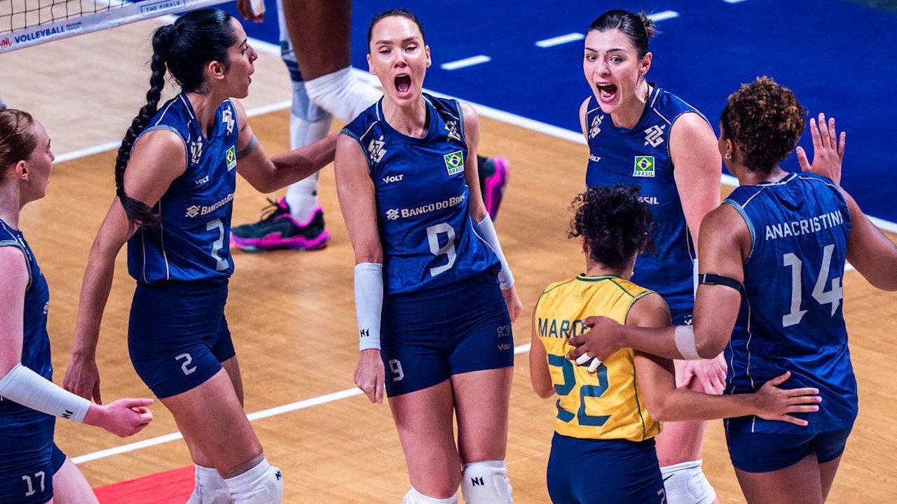 Nations League amara per l'Italvolley femminile, Velasco: "Il Brasile ci ha insegnato anche a perdere"