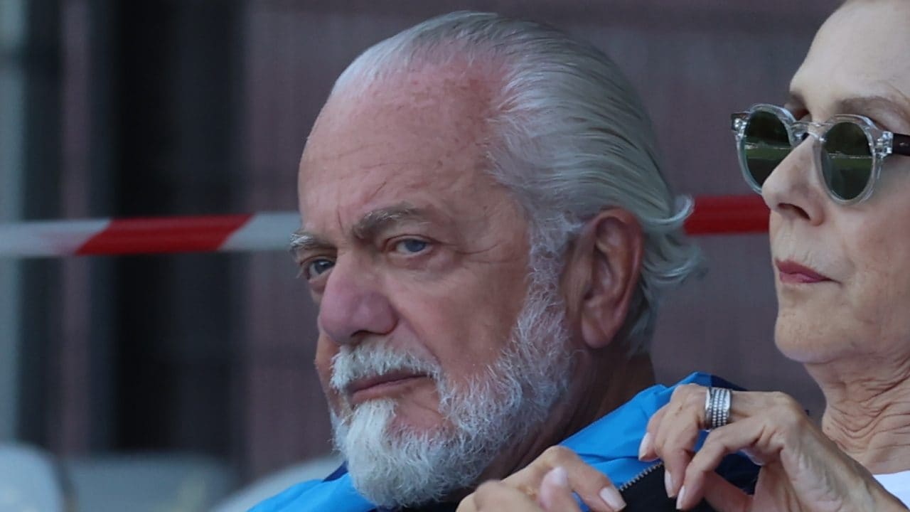 De Laurentiis: "Il Napoli non è amato in Val di Sole. La moglie trentina vorrebbe metterci le corna"