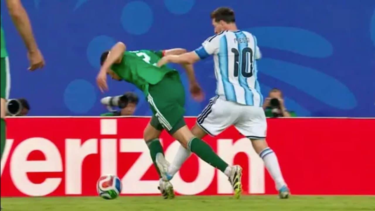 Perché si parla di favoritismi arbitrali per l'Argentina prima della finale: i 5 episodi che fanno discutere