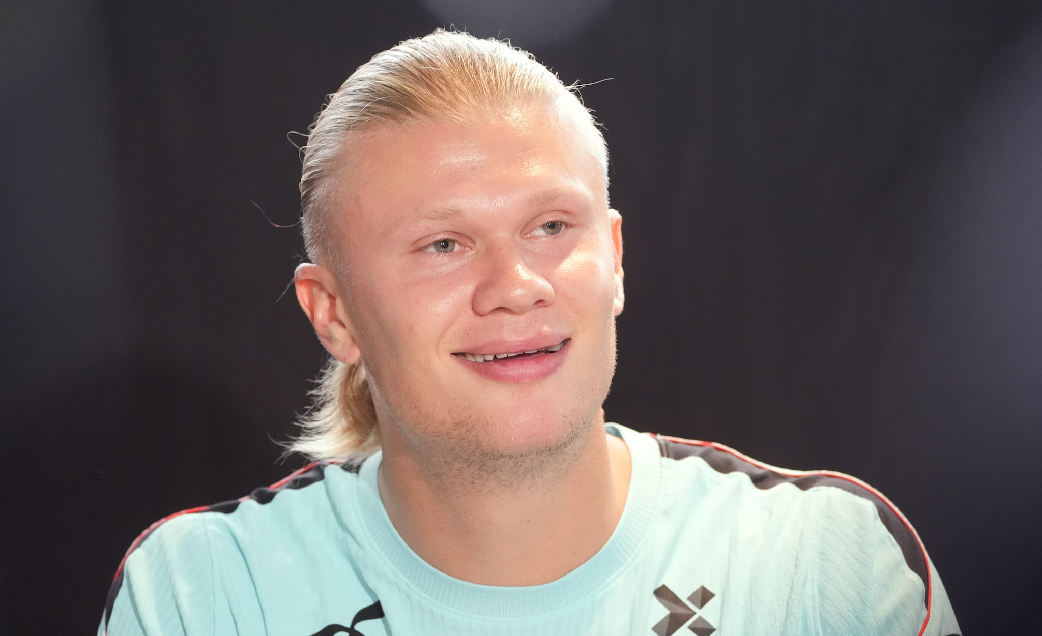 Perché Erling Haaland gioca con la Norvegia anche se è nato in Inghilterra: 23 anni fa la svolta