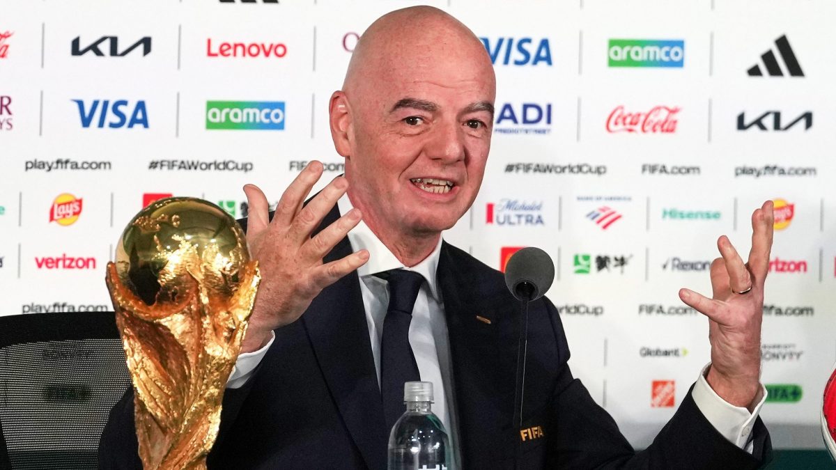 Il presidente della FIFA, Gianni Infantino, nell’occhio del ciclone per il caso Balogun.