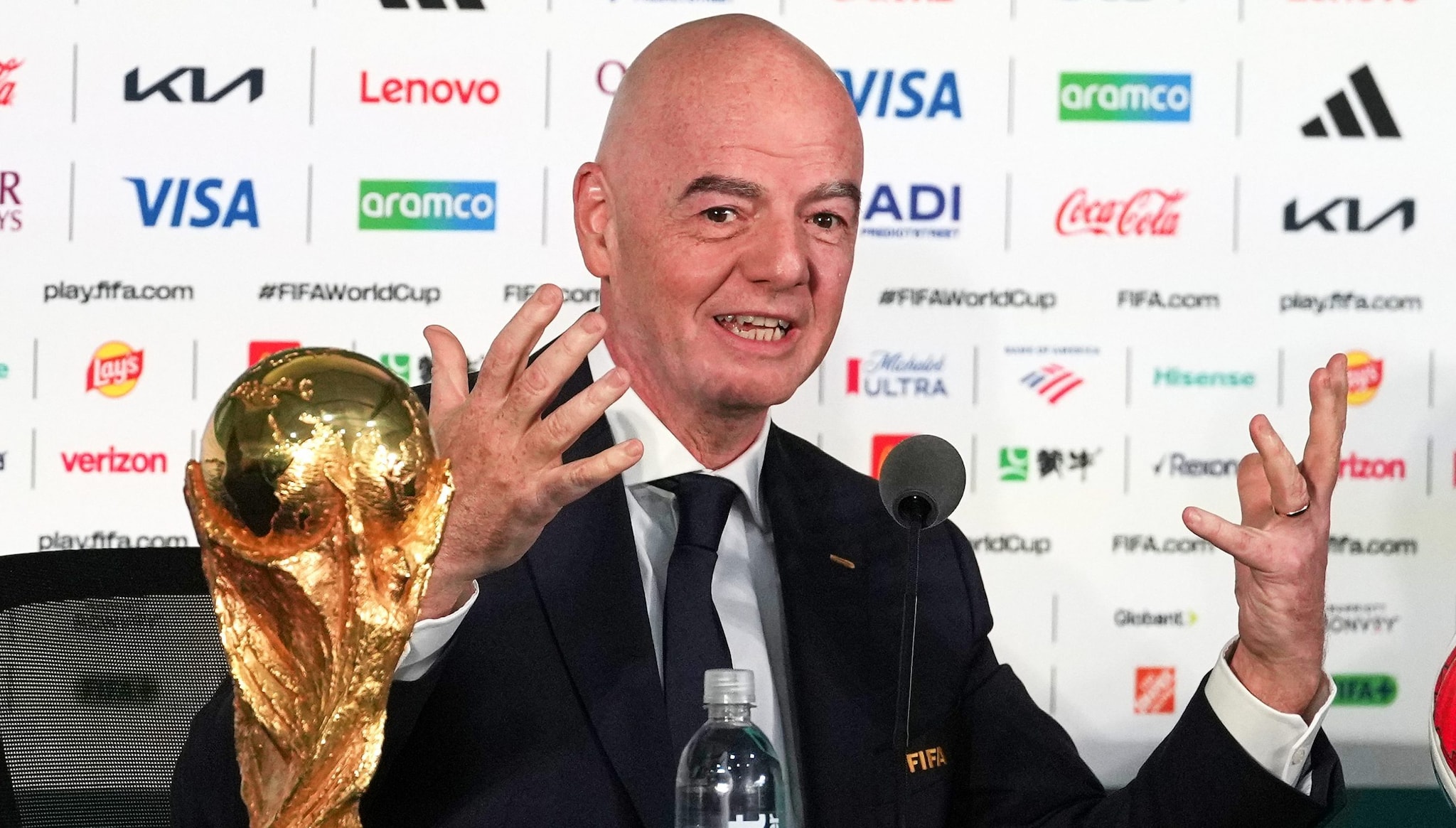 Cosa rischia Infantino dopo il caso Trump ai Mondiali: la procedura per far decadere il presidente FIFA