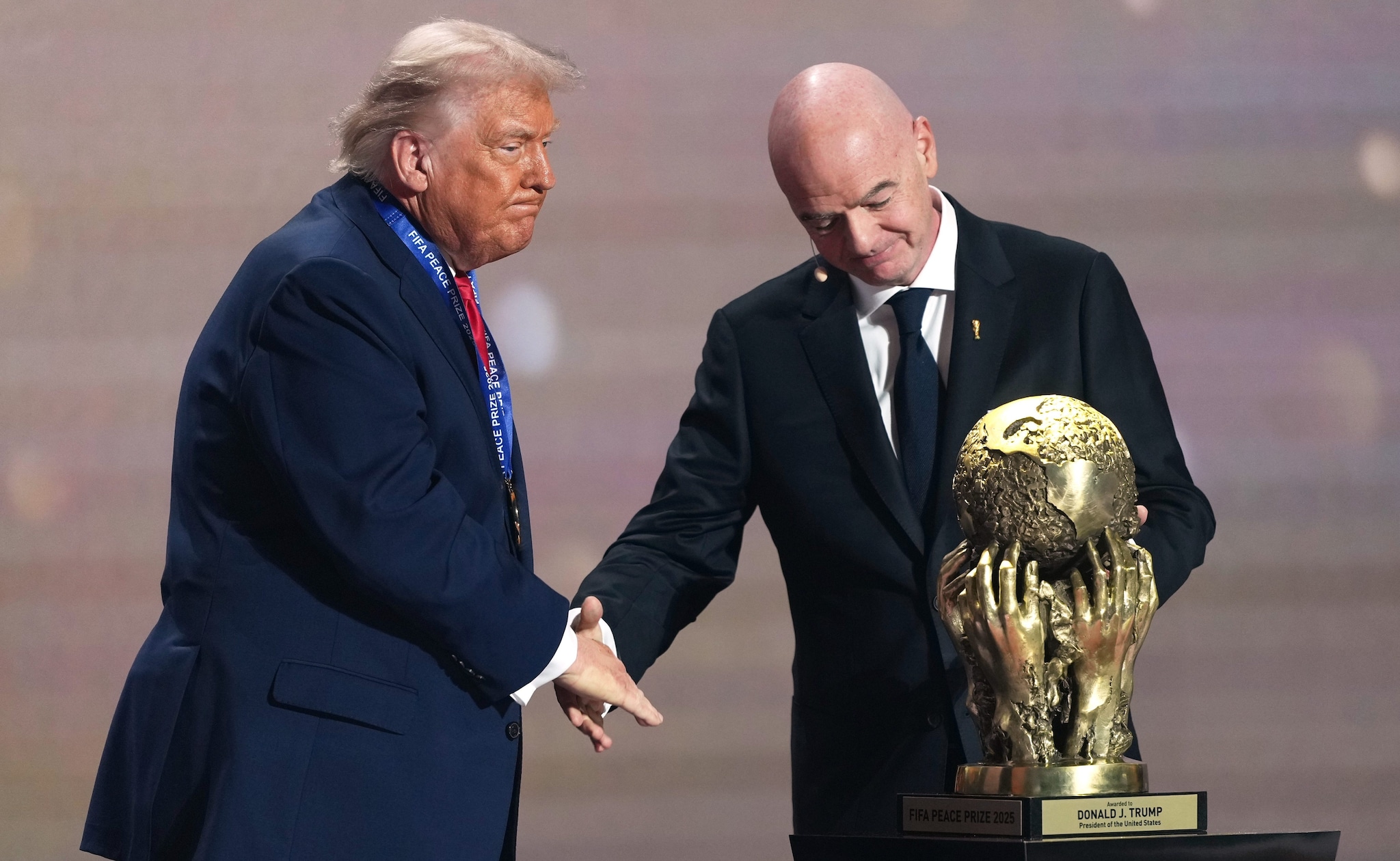Trump l’ha umiliato e il Mondiale è falsato, Infantino non può più essere il presidente della Fifa