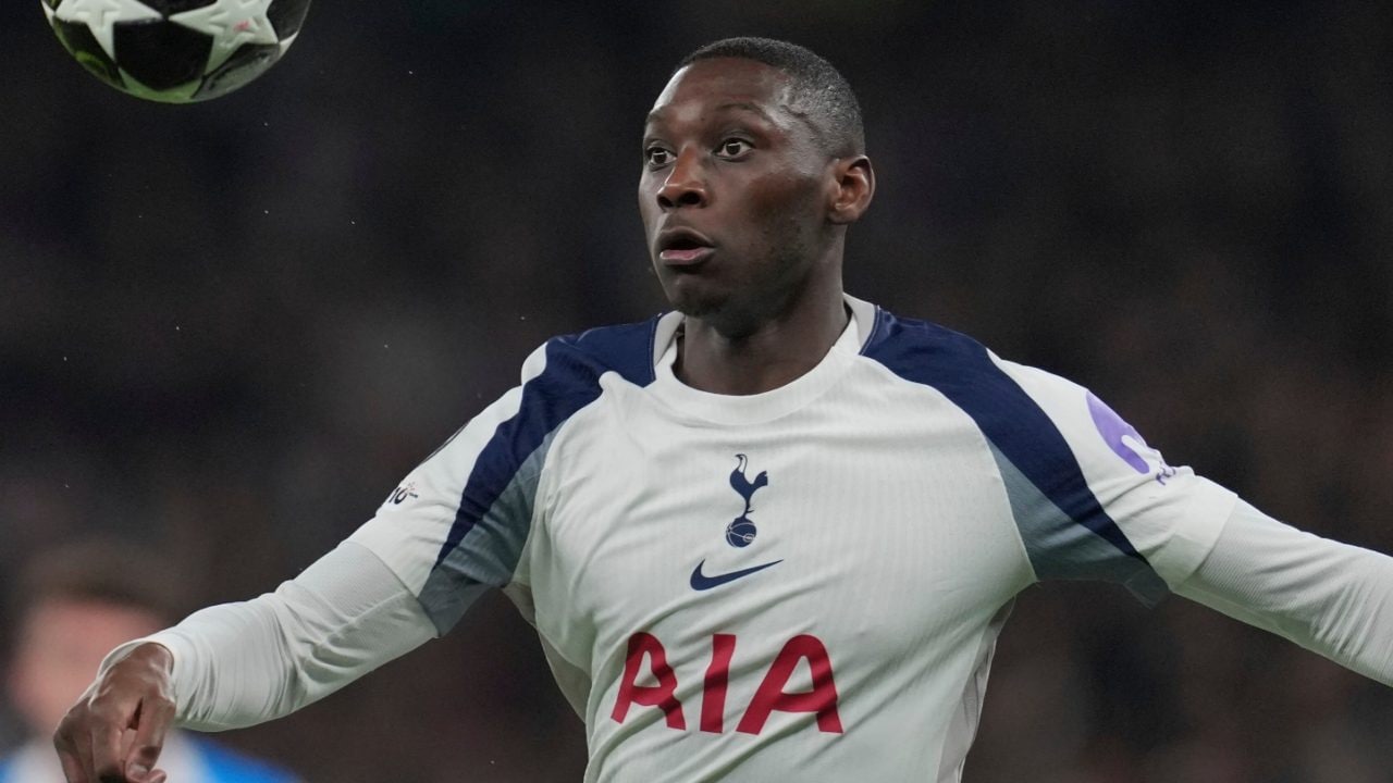 Calciomercato, news di oggi in diretta: Juventus vicinissima a Kolo Muani. Stones è dell'Inter, il Milan valuta Soulé