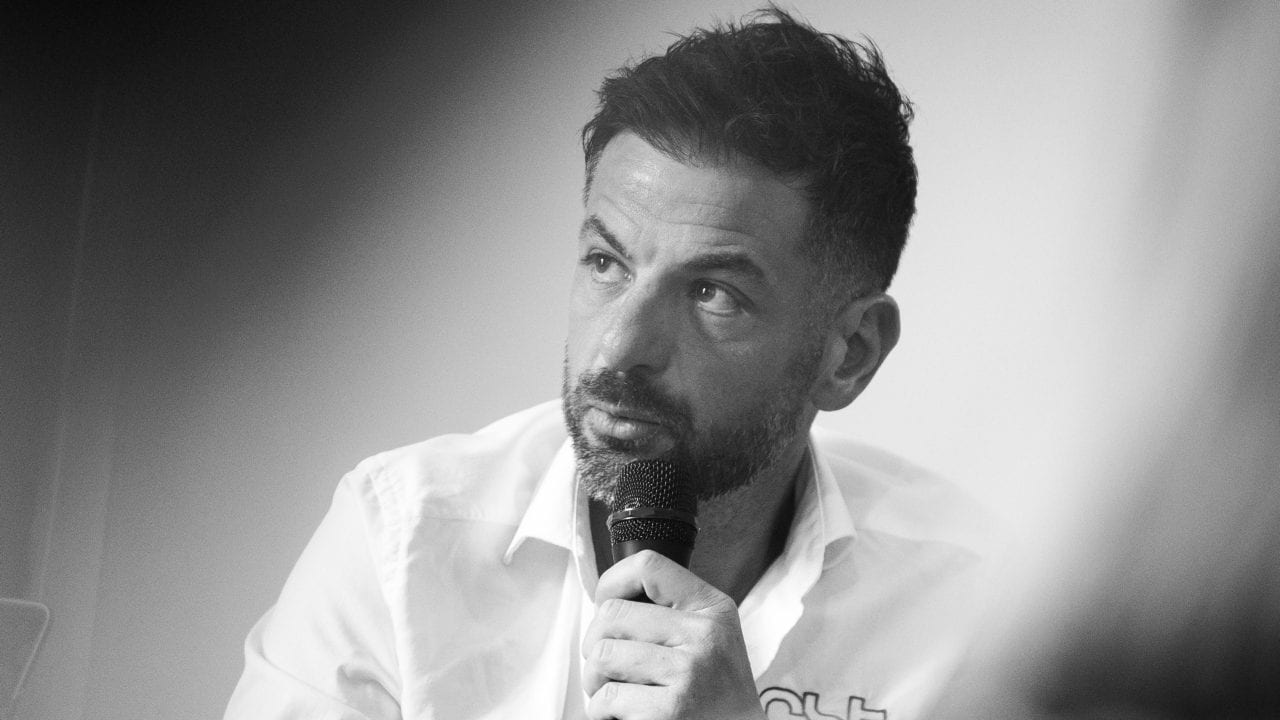 È morto Luca Costantino, aveva 43 anni: lutto nel mondo del motorsport italiano