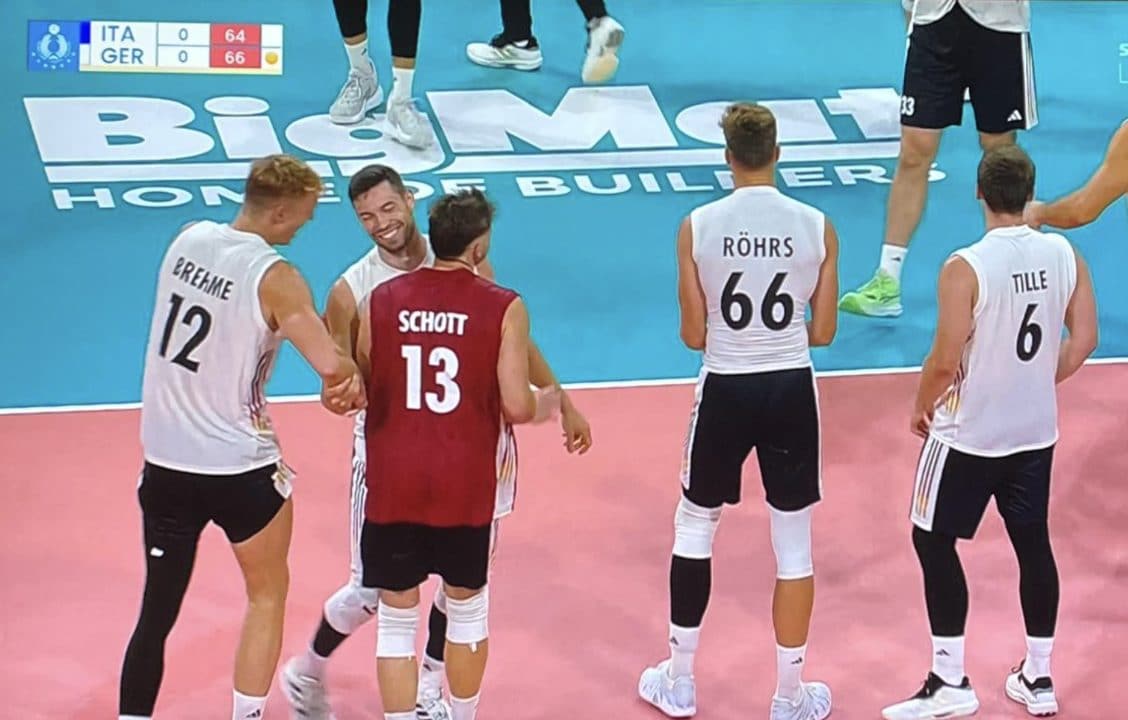 Italia e Germania nella storia del volley, il primo set si chiude 64-66: "Finirete alla vigilia di Natale"