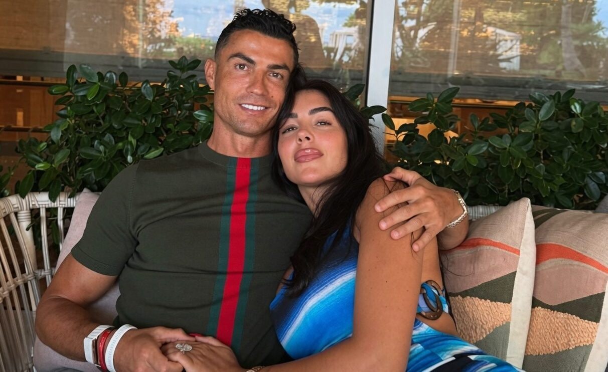Cristiano Ronaldo difende Georgina Rodriguez dal bodyshaming pubblicando un messaggio potente