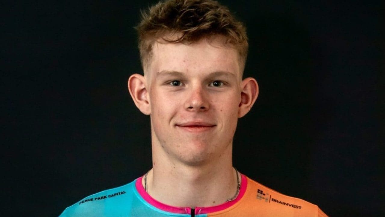 Morto Finlay Tarling, vittima di un incidente durante il Giro del Portogallo: aveva 19 anni