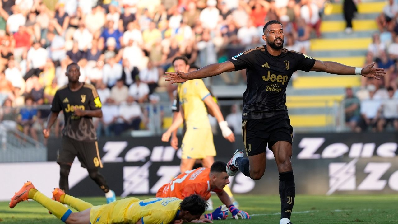 La Juventus parte con una vittoria col brivido, Bremer piega il Frosinone: a Spalletti basta l'1-0