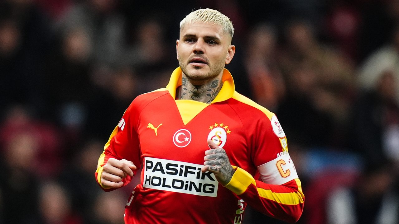 Mauro Icardi è il sogno di mercato della Lazio: avviati i contatti con l'attaccante svincolato
