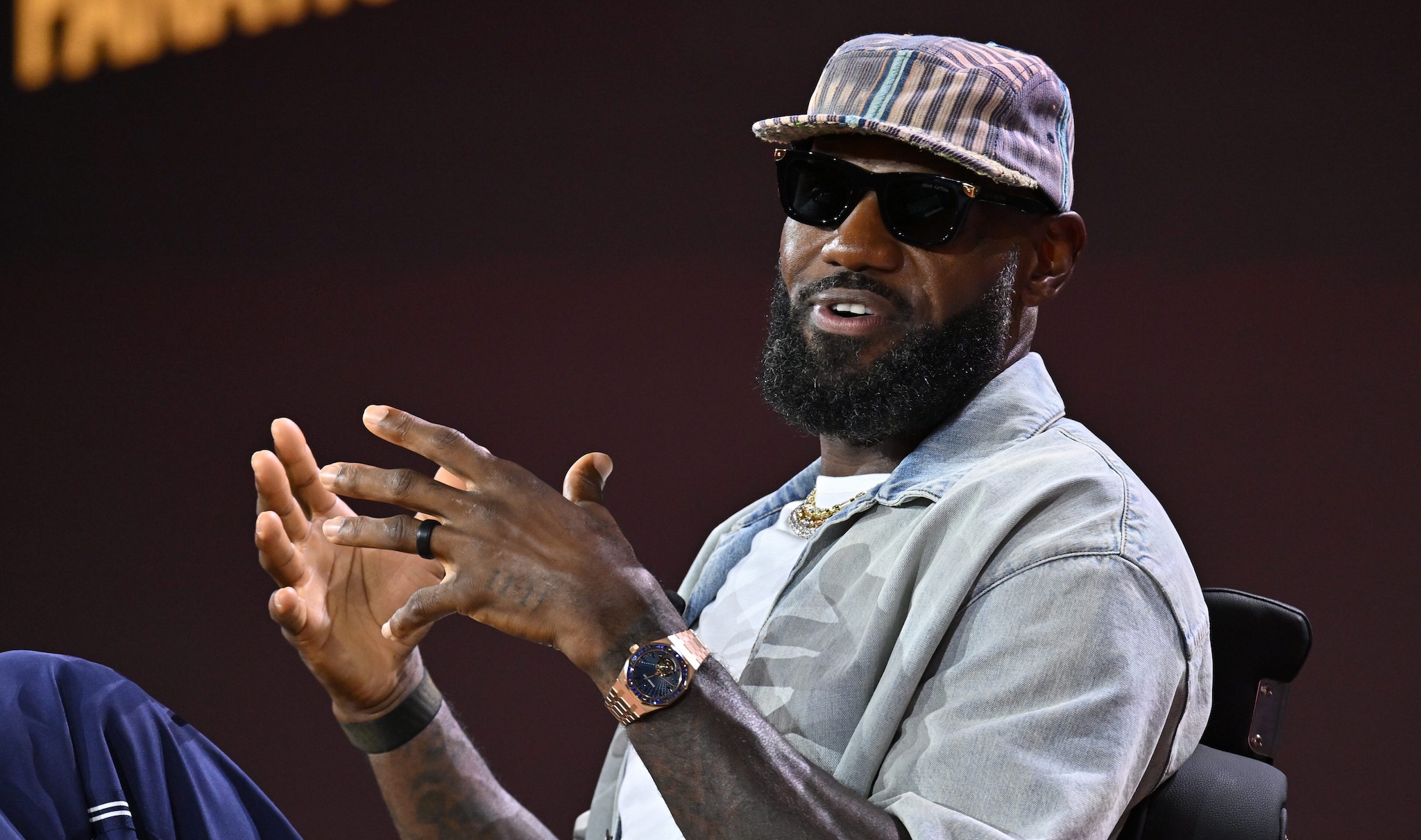 LeBron James custodisce in cassaforte una card da 6 milioni: "Questa è la mia assicurazione"