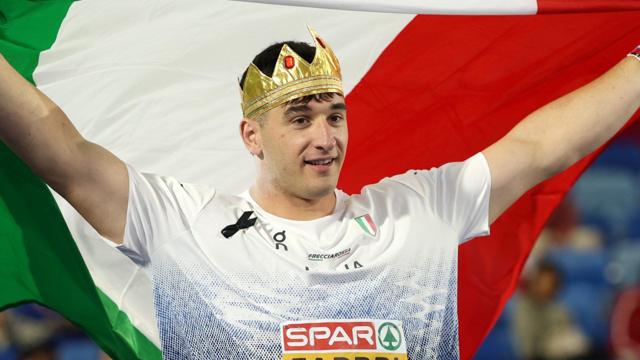 Leo Fabbri oro nel getto del peso agli Europei! "Spero vi sia piaciuta la corona, l'ho buttata in caciara"