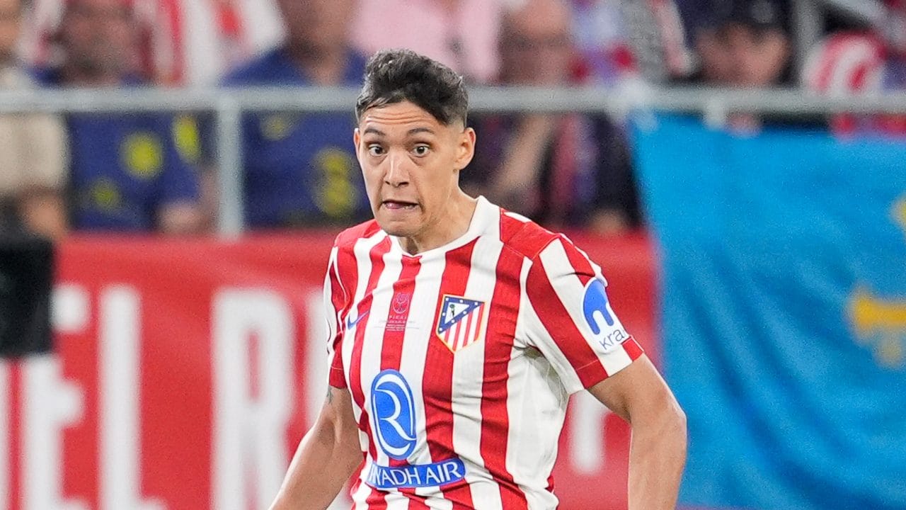 Calciomercato, news di oggi in diretta: Roma vicina a Molina, Nico Gonzalez all'Inter può portare Frattesi alla Juve