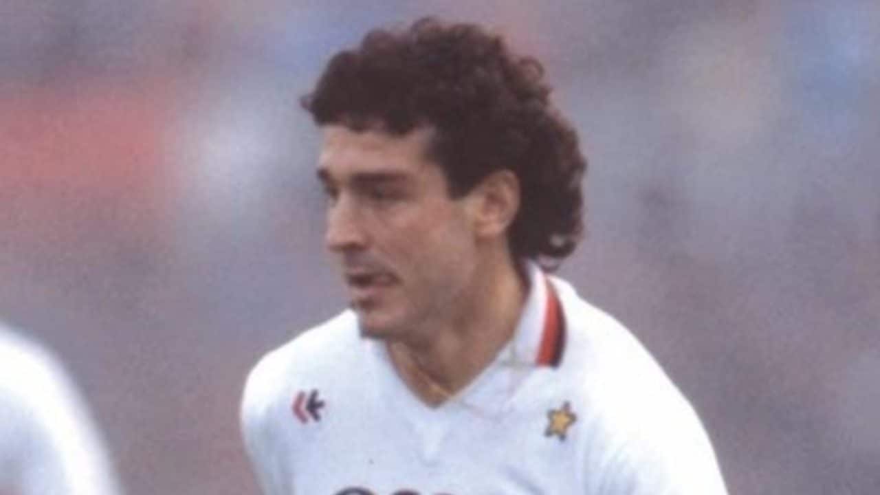 Roberto Scarnecchia con la maglia del Milan.