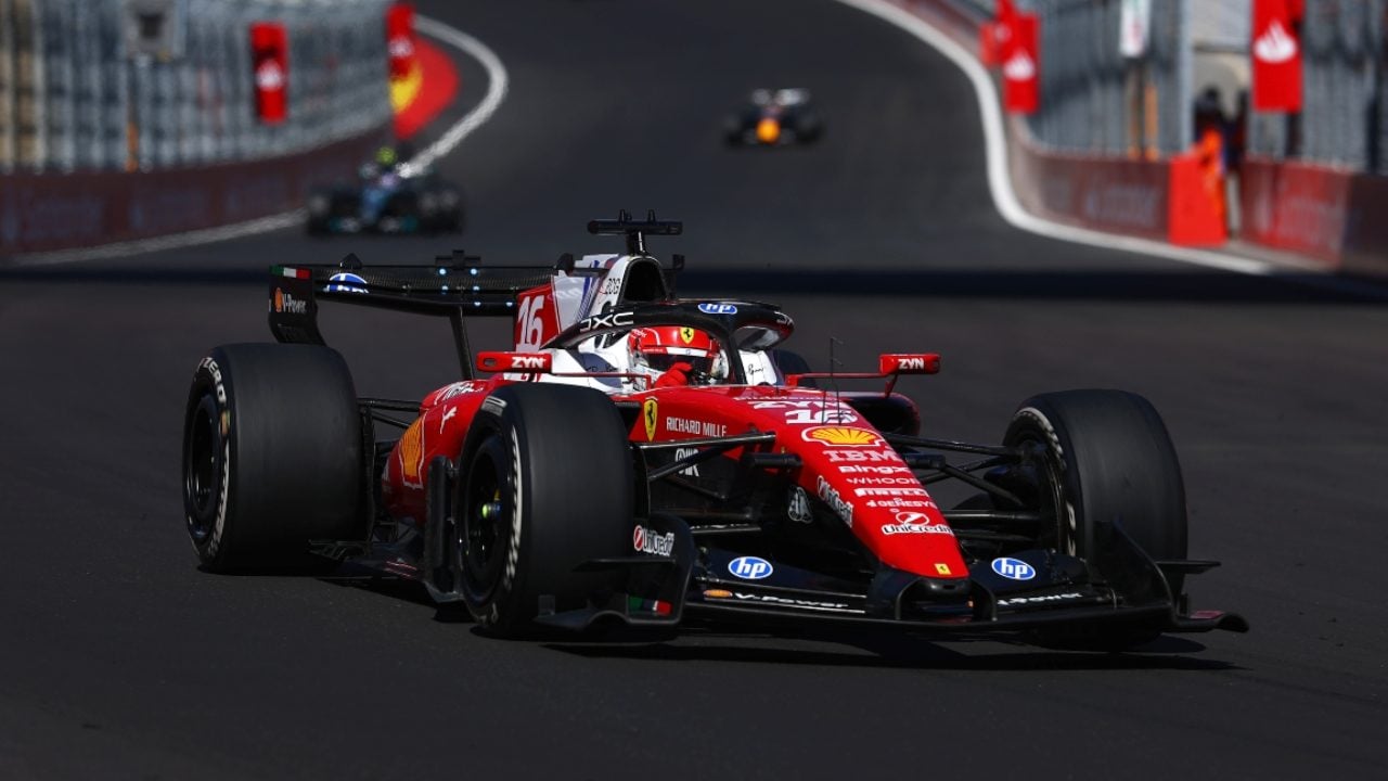 LIVE F1 GP Baku, prove libere in diretta: Russell il più veloce nelle caotiche FP1, alle 14 le FP2