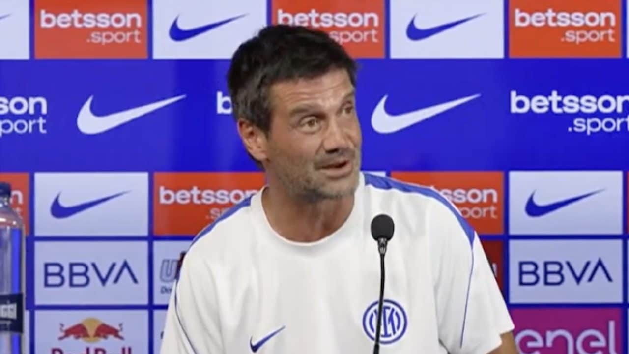 Chivu provocatorio: "Fatemi capire, Juve e Milan possiamo considerarle scontri diretti per l'Inter?"