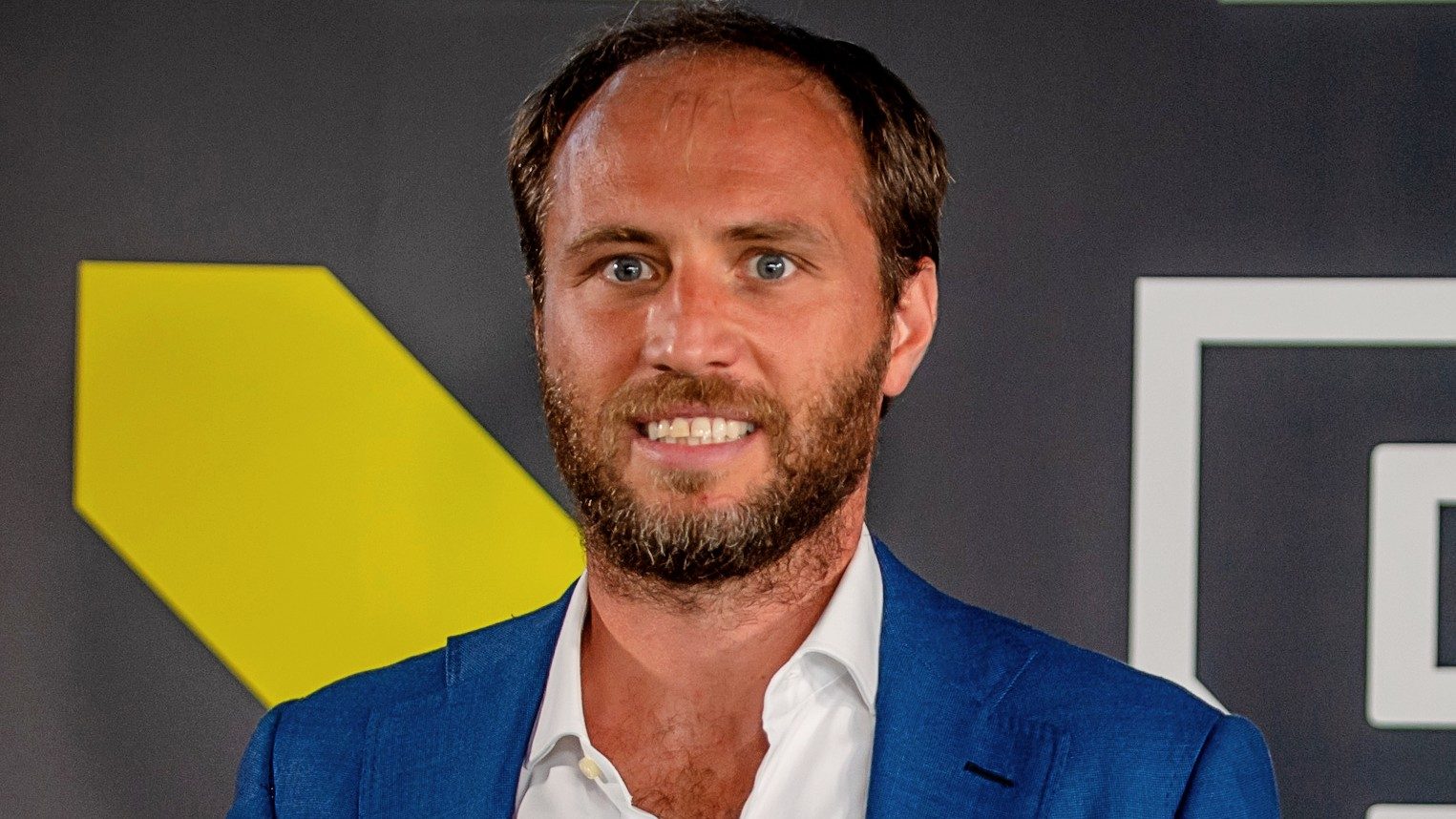 Alessandro Budel: "Dopo il calcio sono ripartito da zero in azienda, è complicato. Su DAZN mi diverto"