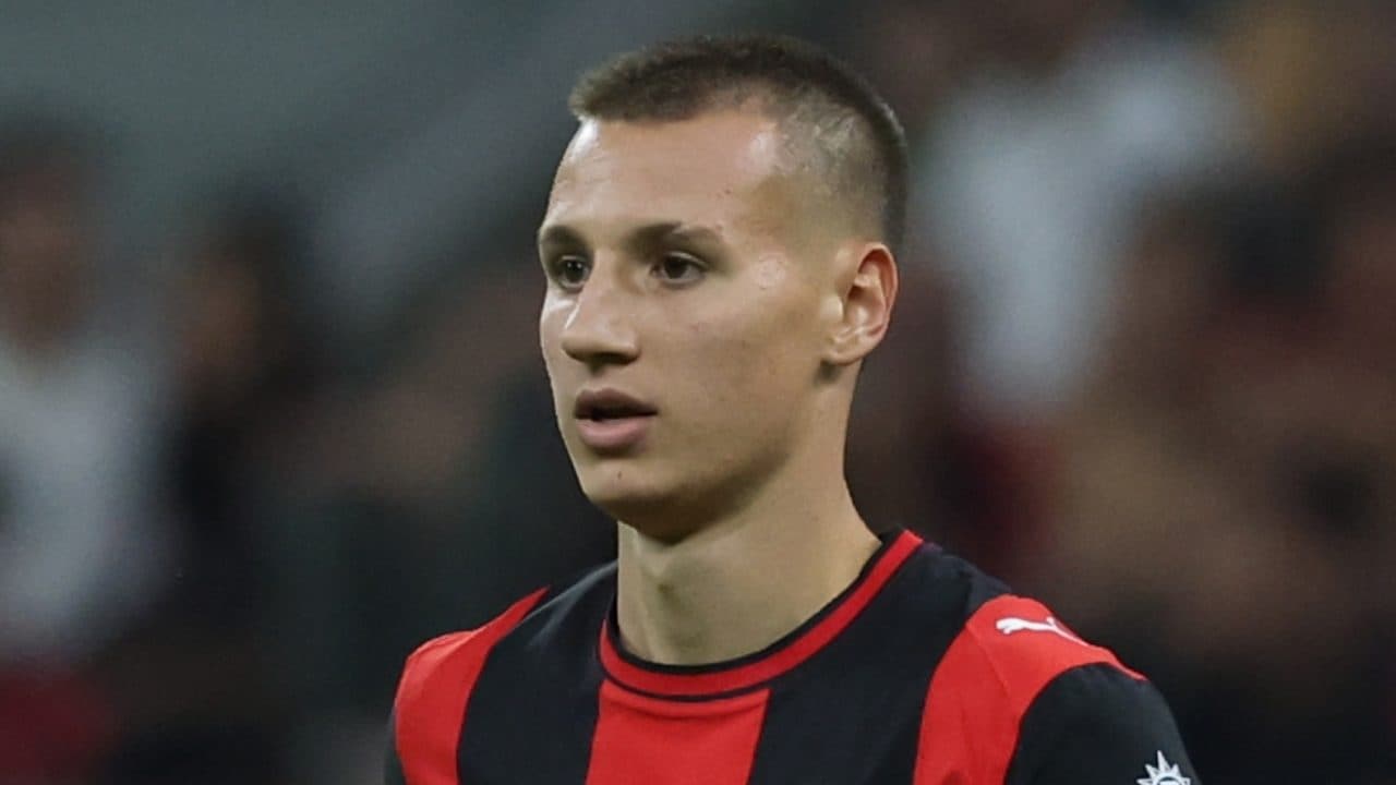 Camarda nel mirino del Chelsea: il Milan non vuole cederlo ma con Amorim ha giocato solo 8 minuti