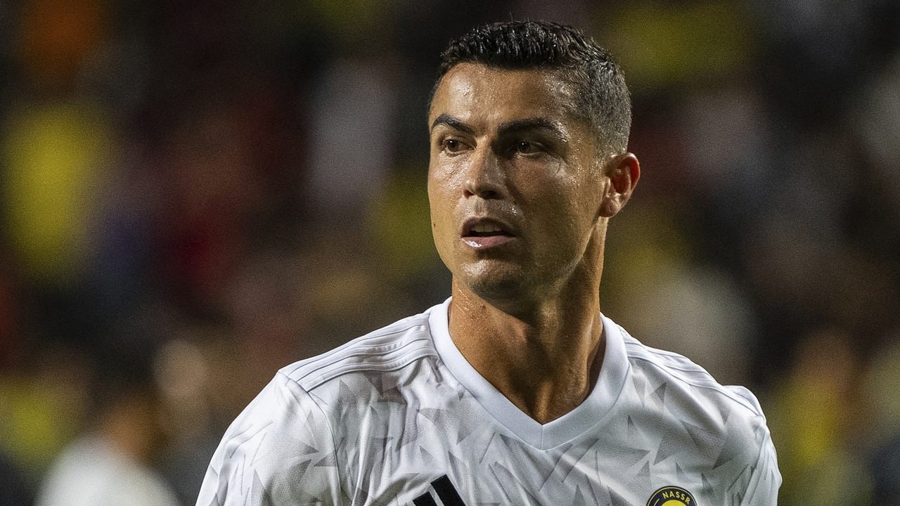 Cristiano Ronaldo rifiutò il primo stipendio in Arabia per far pagare i compagni: aspettavano da 6 mesi