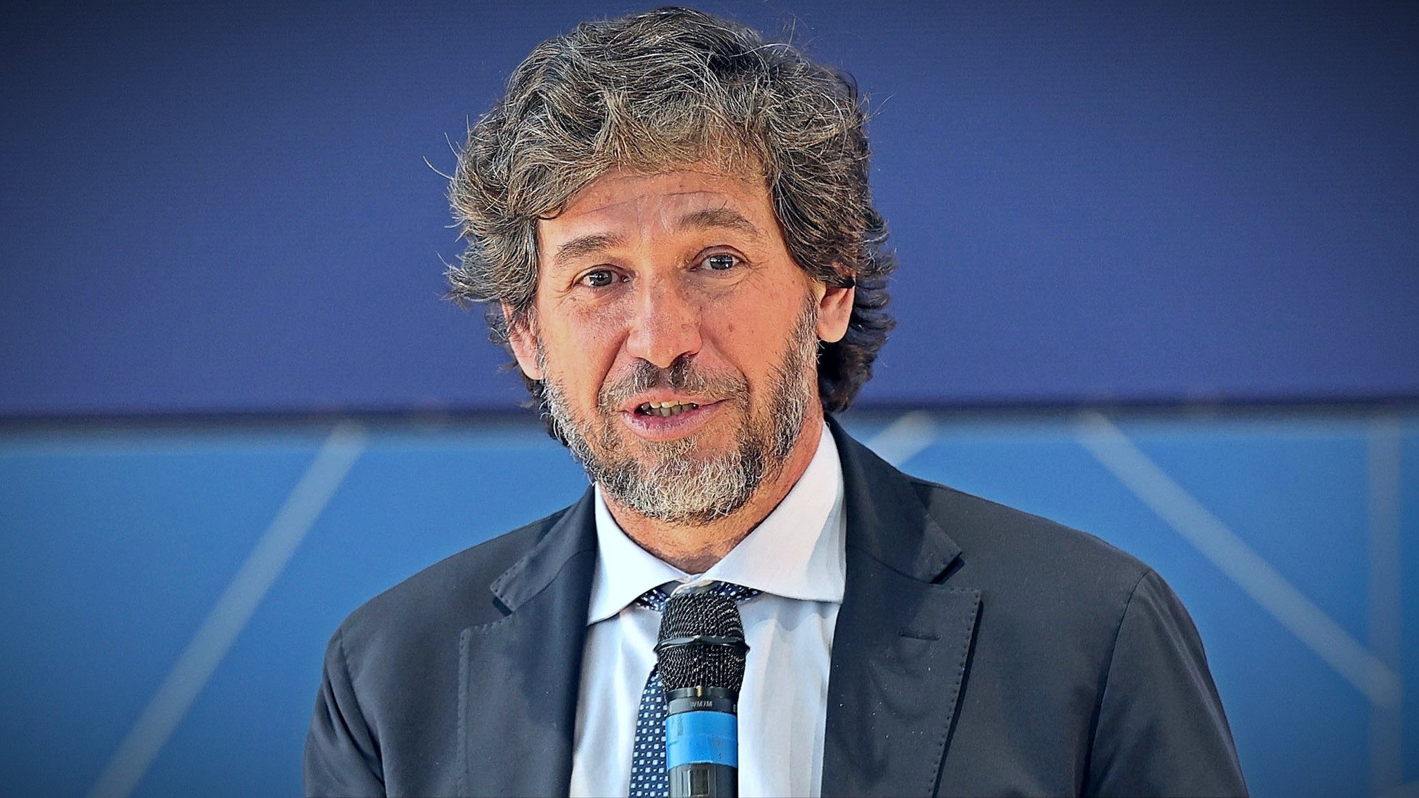 Demetrio Albertini: "Per dare del tu a Baresi ci misi un anno. Oggi nel Milan non vedo milanismo"