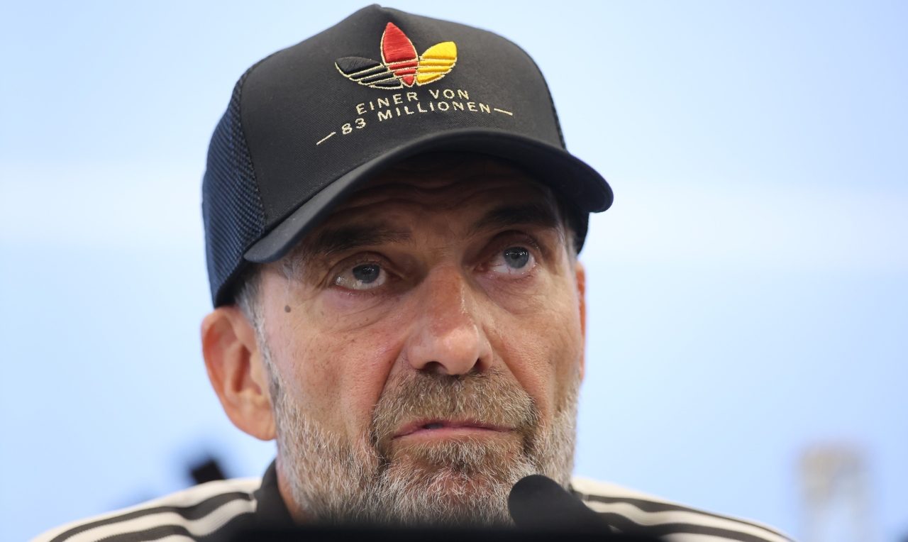 Klopp presenta 2 liste di convocati per la Germania, poi lo sfogo: "È patetico guadagnarsi da vivere così"