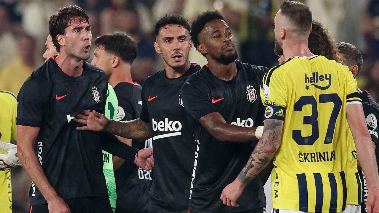 Vlahovic e Skriniar, svelato il motivo della plateale rissa in Turchia: Juventus-Inter del 2022