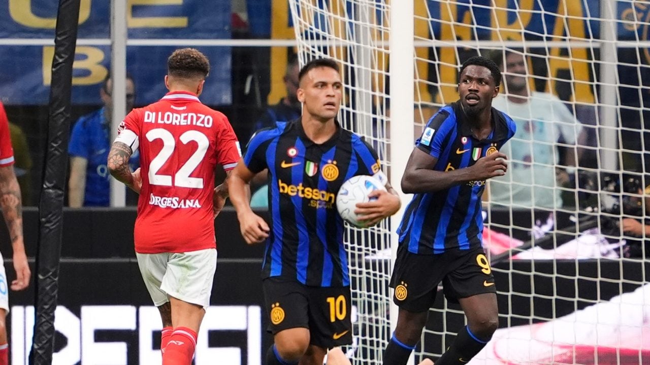 Inter imbattibile, da 0-2 a 3-2 con il Napoli: rimonta pazzesca nel segno di Lautaro Martinez