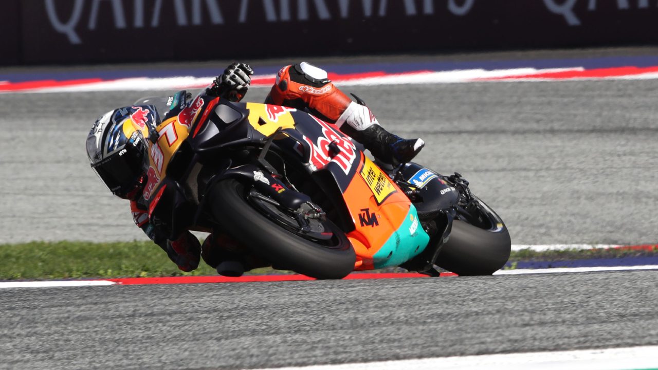 Pedro Acosta trionfa nel GP d'Austria: dominio KTM a Spielberg davanti alle Aprilia di Martin e Bezzecchi