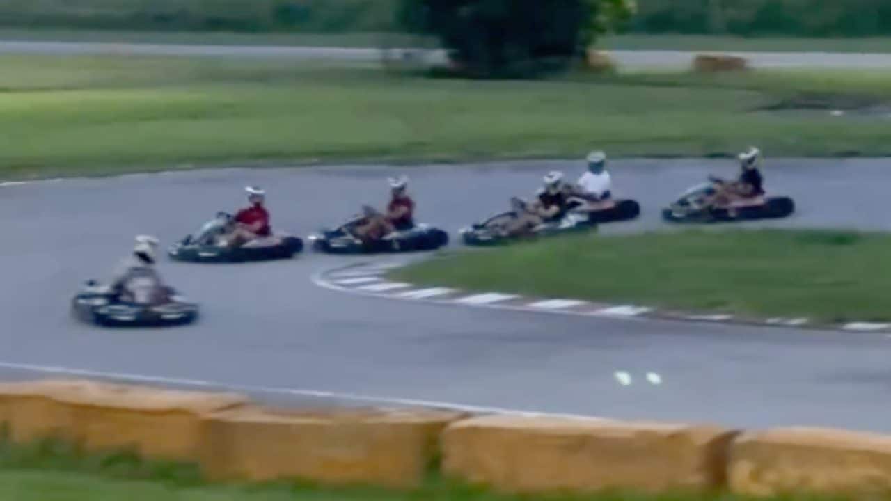I piloti F1 fanno una gara di kart in Malesia: "È stato un massacro, Piastri si è quasi rotto una costola"