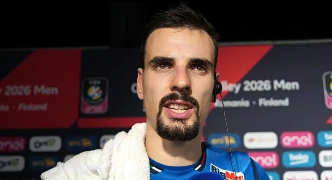Simone Giannelli ha dato una lezione di sport un istante dopo la sconfitta più bruciante per l'Italia