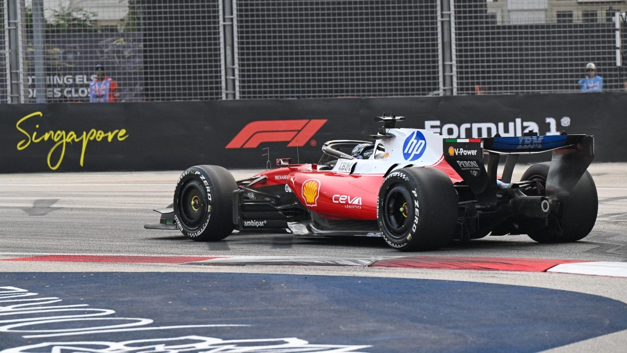 Formula 1, Verstappen vince il GP Singapore: classifica aggiornata e ordine d'arrivo