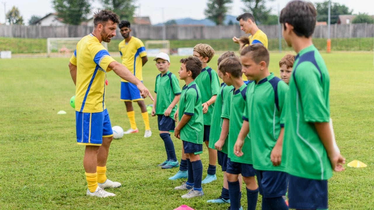 La storia di Andrea, allenatore di Under 14: "Lo stipendio è un rimborso spese. Per arrivare in Serie A c'è la tagliola"