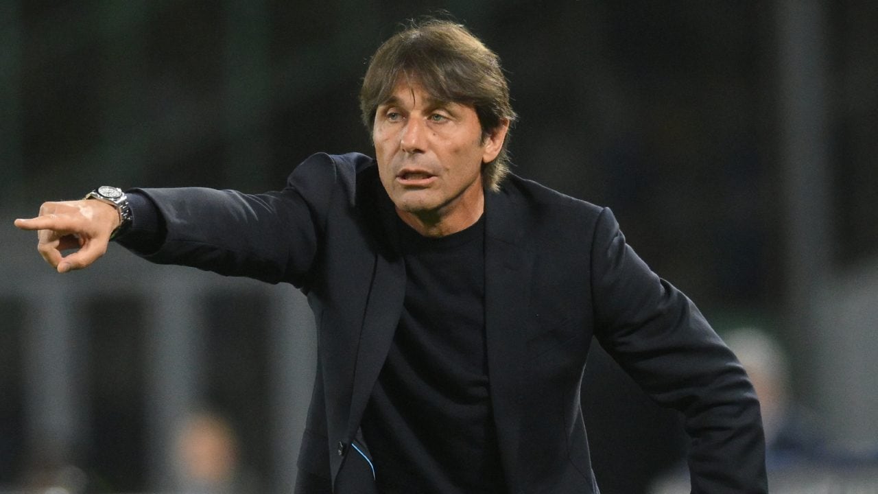 Antonio Conte disegna l'identikit della sua nuova squadra: "Ha perso di vista la propria storia, vado a rispolverarla"