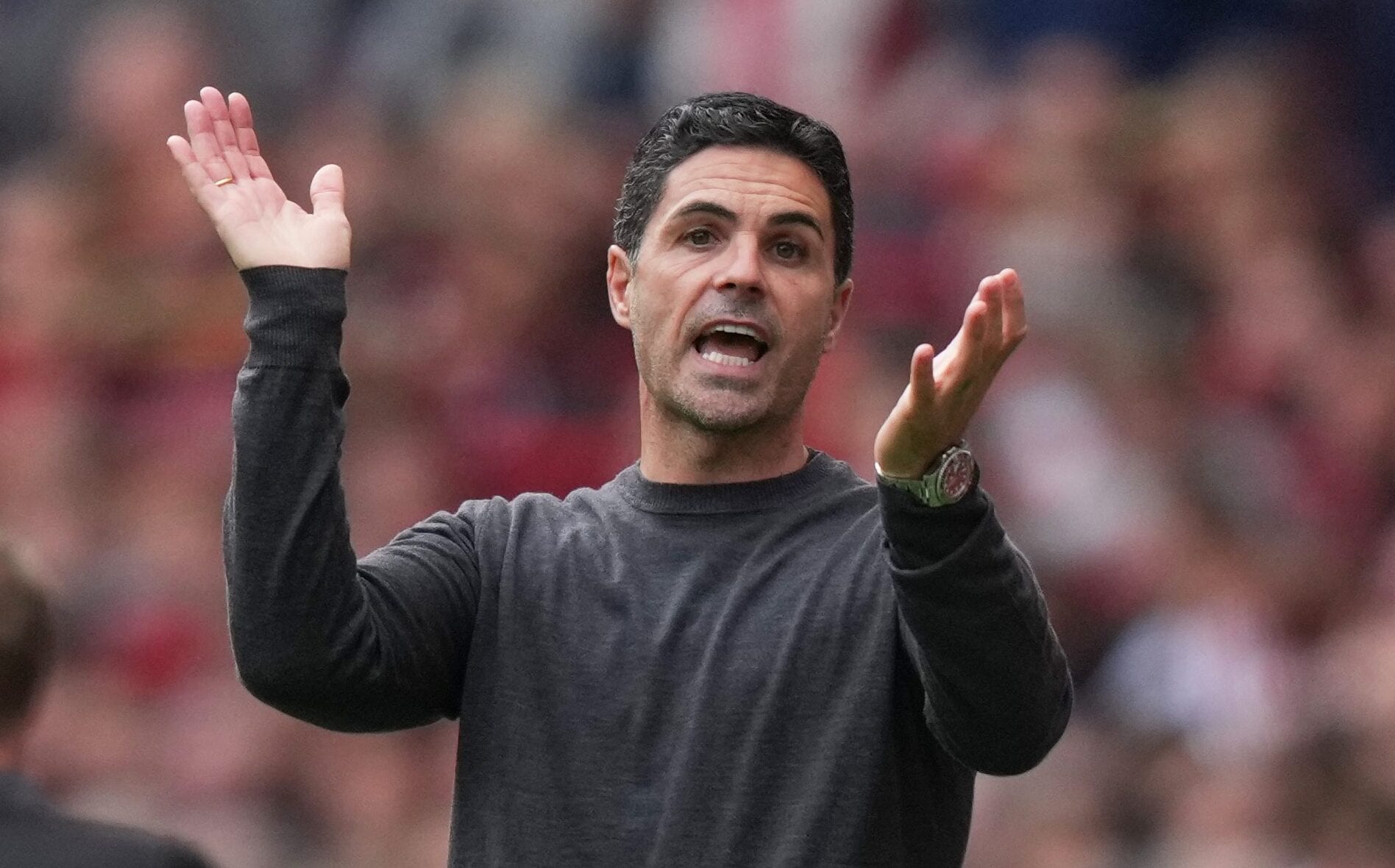 Arteta difende l'Arsenal per aver licenziato 60 persone dopo aver firmato un contratto da 20 milioni all'anno